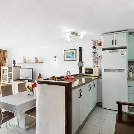別荘 A6 Paraiso Del Sol, Duplex Central, Terrace, Wifi アデヘ